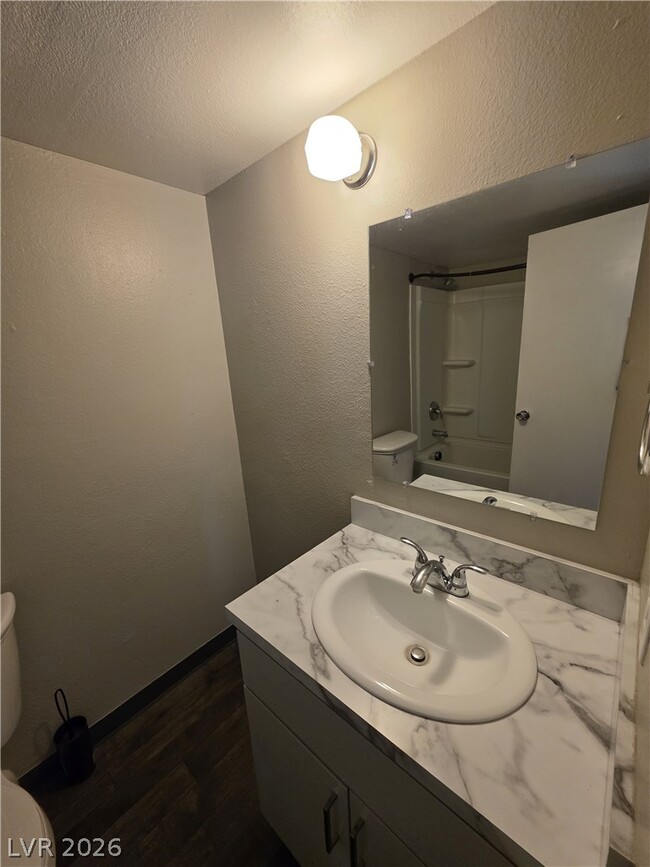Building Photo - 3930 University Center Dr