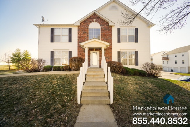 Building Photo - 2 Homefield Gardens Dr