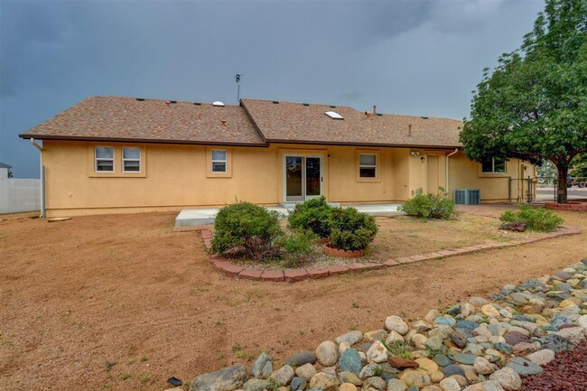 Building Photo - Home for Rent in Prescott Valley!