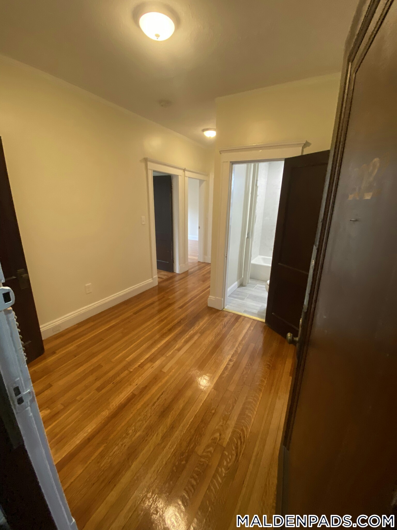 Building Photo - 17-19-19 Washington St S