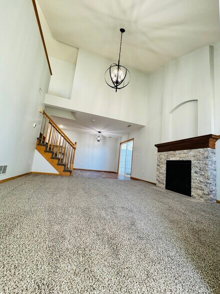 Building Photo - 7425 Wistful Vista Dr