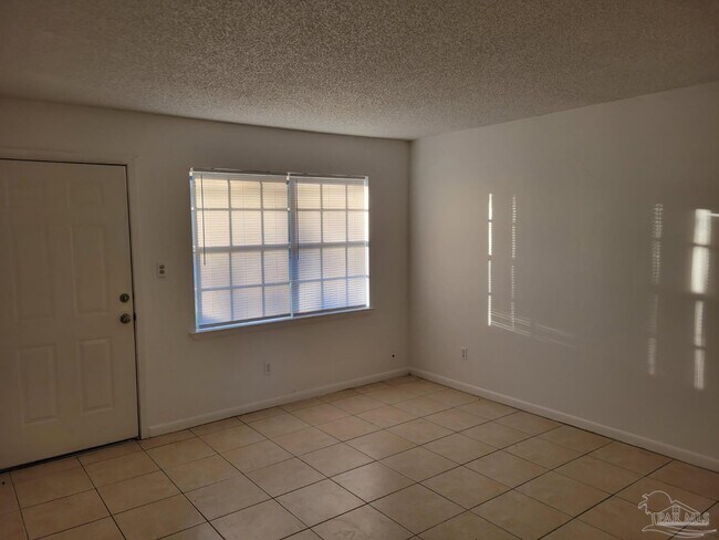 Building Photo - 5376 Conecuh St