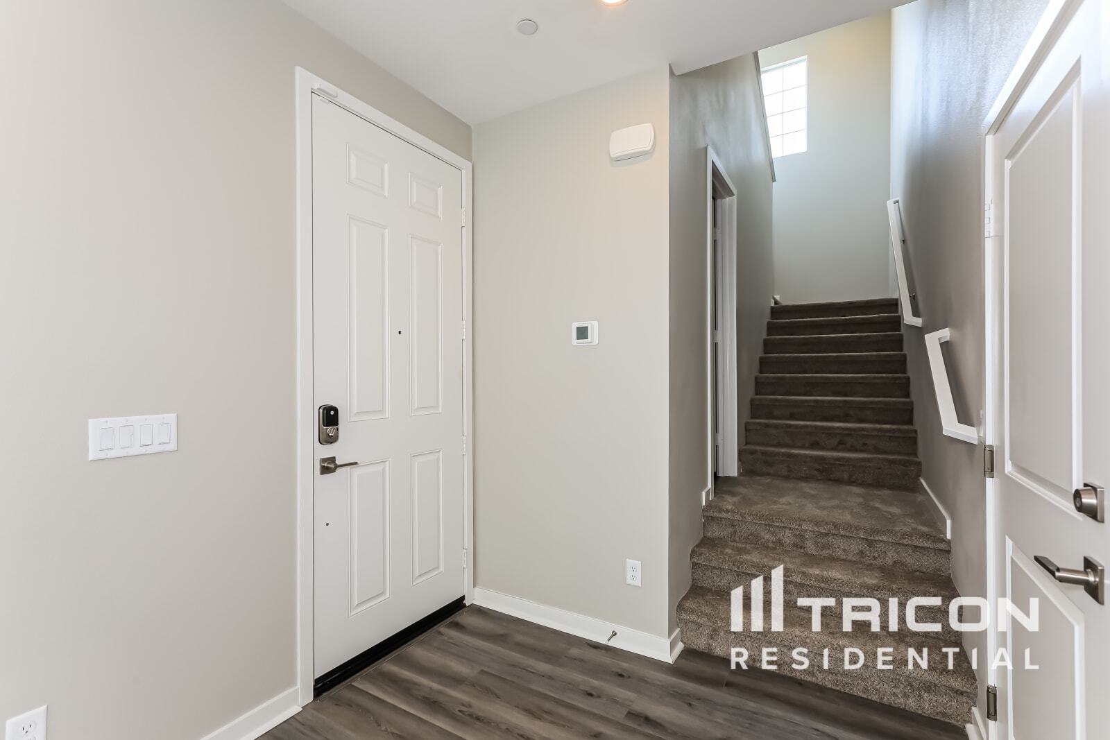 Building Photo - 31585 Dwight Dr