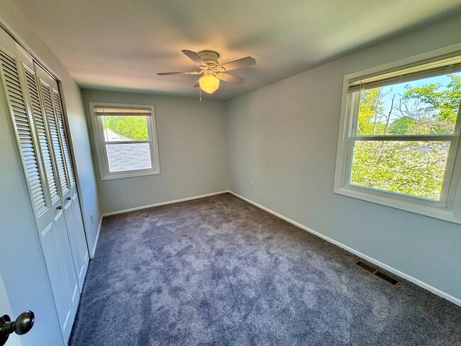 Building Photo - 2911 Tallow Ln