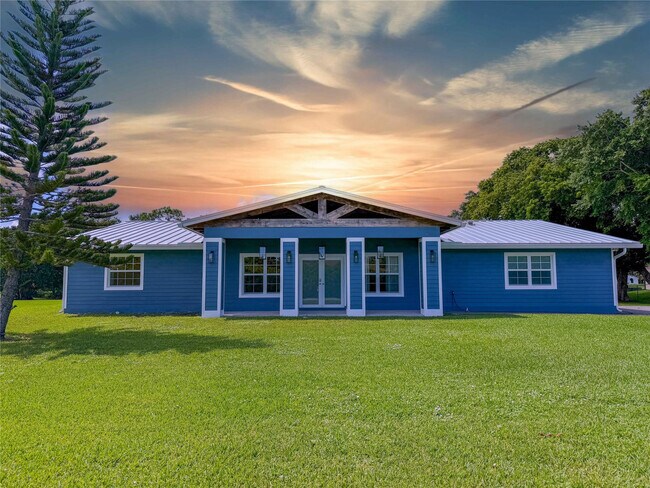 Building Photo - 17420 SW 54th St