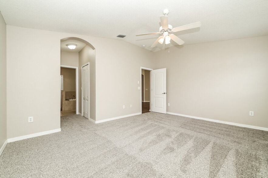 Building Photo - 13020 Avalon Crest Ct