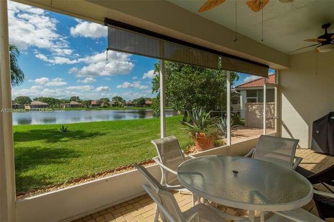 Building Photo - 2675 Clipper Cir
