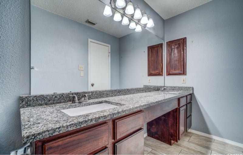 Building Photo - 25039 Summit Creek