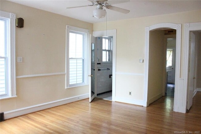 Building Photo - 28 Cottage St