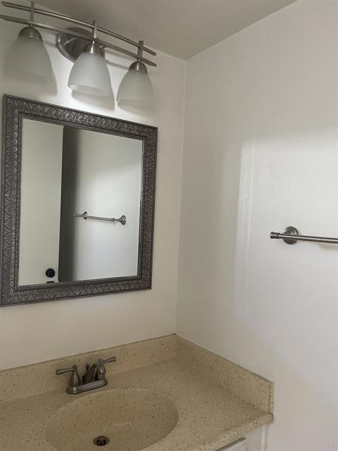 Building Photo - 5130 N River Rd