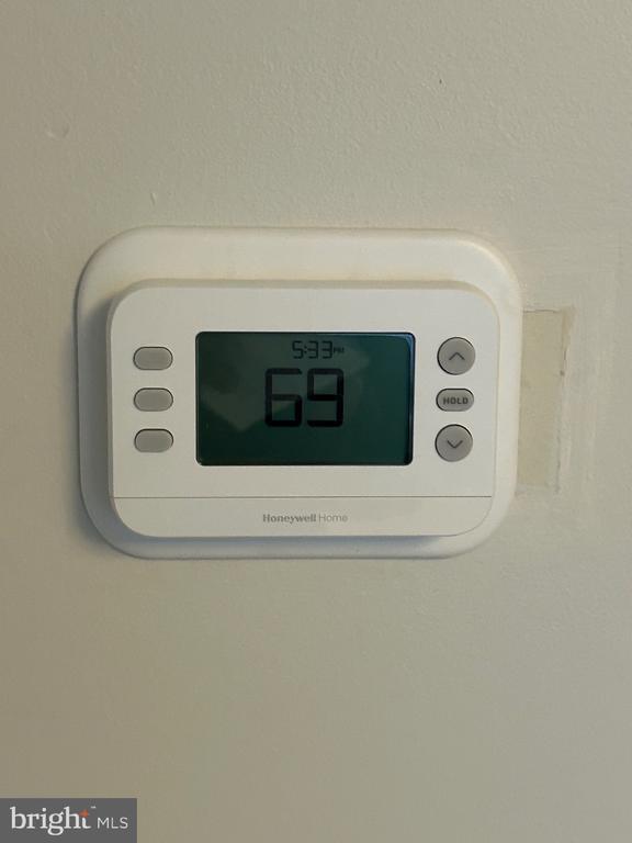 Building Photo - 41 Vanderbilt Ct