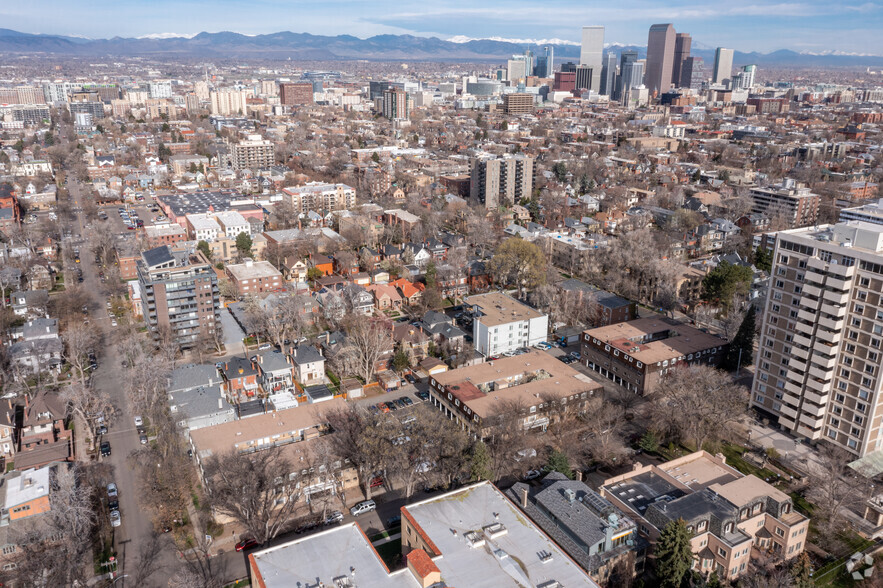 Aerial Photo - Carlisle on the Park Apartments