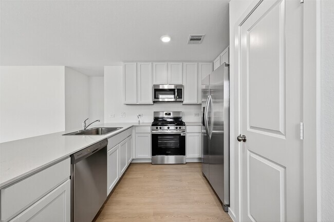 Building Photo - 18510 Autumn Hts Ln