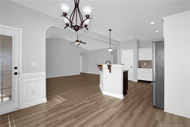 Building Photo - 210 Ganton Dr