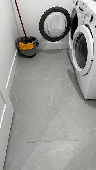 Building Photo - 230 W Pine Valley Ln