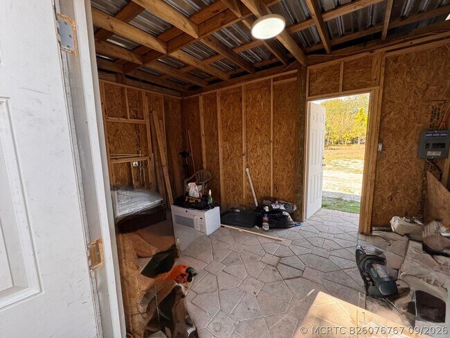 Building Photo - 357 Hunting Clb Ave