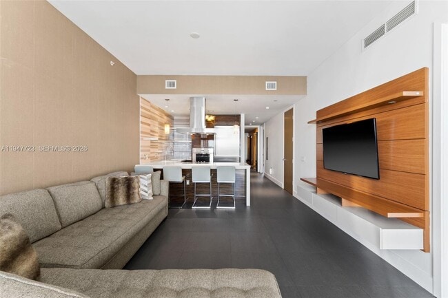 Building Photo - 1100 Biscayne Blvd