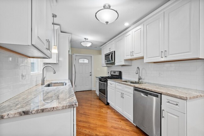 Building Photo - 3755 Grove St