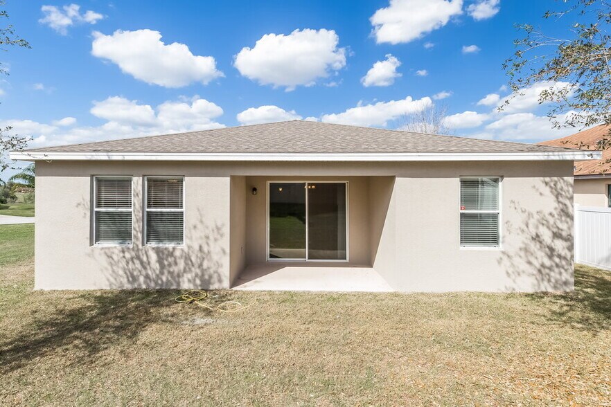 Building Photo - 831 Crooked Branch Dr