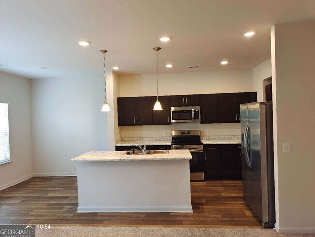 Building Photo - 72 Professional Pl