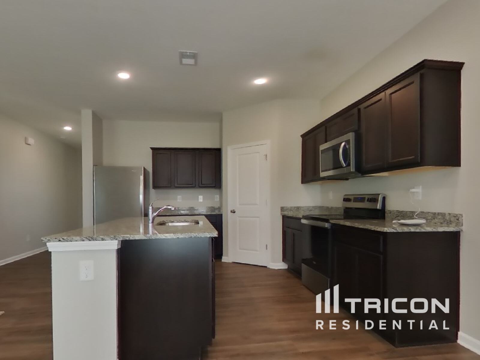 Building Photo - 410 Nola Ct NW