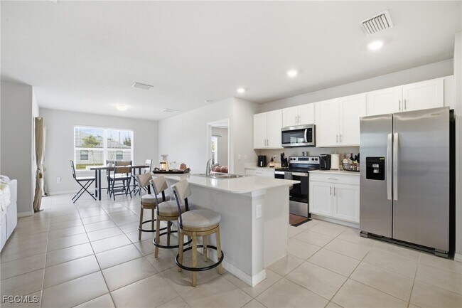 Building Photo - 1917 SW 4th St