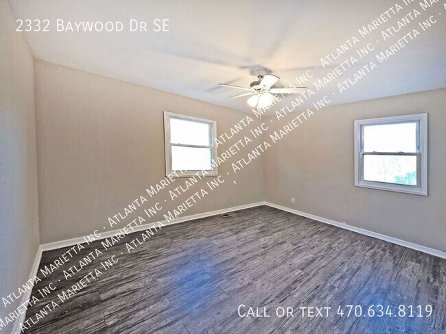 Building Photo - 2332 Baywood Dr SE