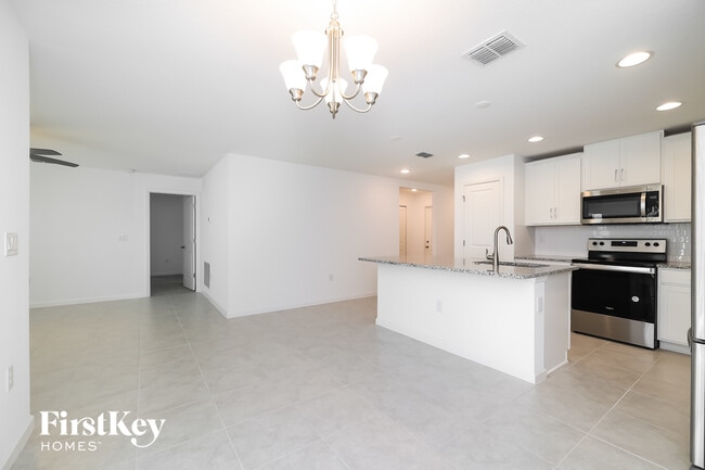 Building Photo - 3806 Whitney Wy