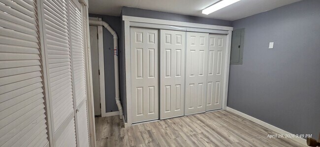 Building Photo - Bright & Spacious 2BR Townhome w/ Finished Basement, Deck & Parking