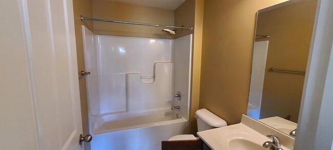 Building Photo - 2504 Emma Katherine Ln