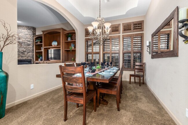 Building Photo - 3644 N Sagewood Cir