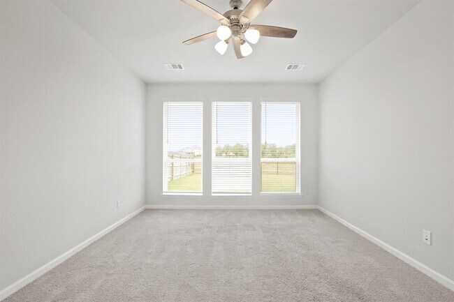 Building Photo - 209 Banyon Dr