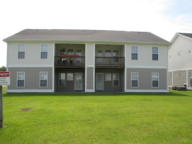 Building Photo - 113 John Ct