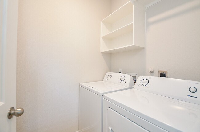 Building Photo - 8415 Calico Pennant Wy