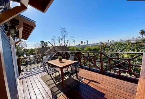Deck with stunning views of Los Angeles. - 1334 Pennsylvania Ave