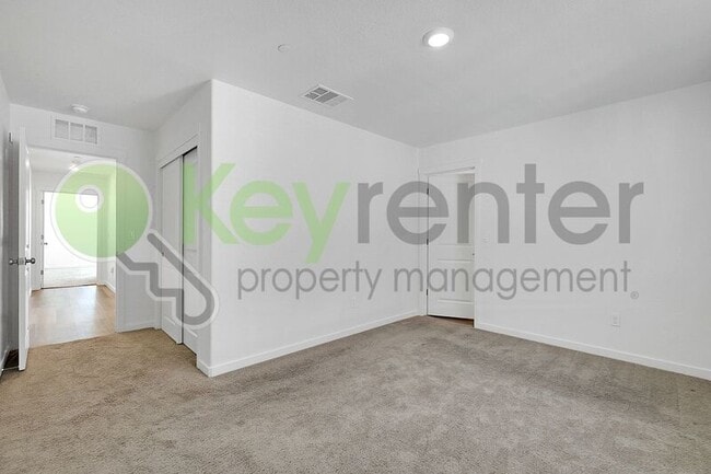Building Photo - 4093 Southampton St
