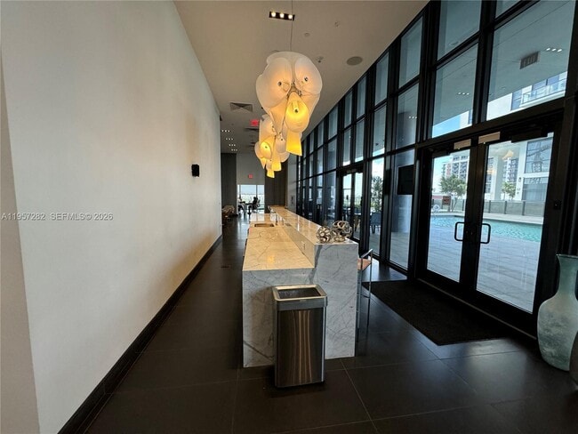 Building Photo - 1600 NE 1st Ave