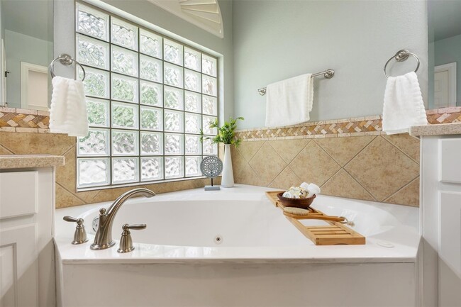 Building Photo - 7008 Cusseta Cove