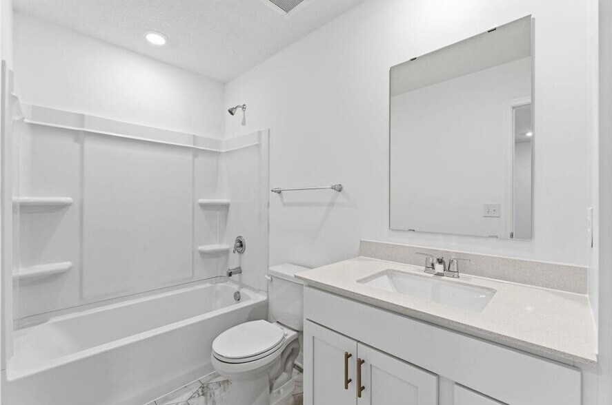 Building Photo - 15011 Adare Way