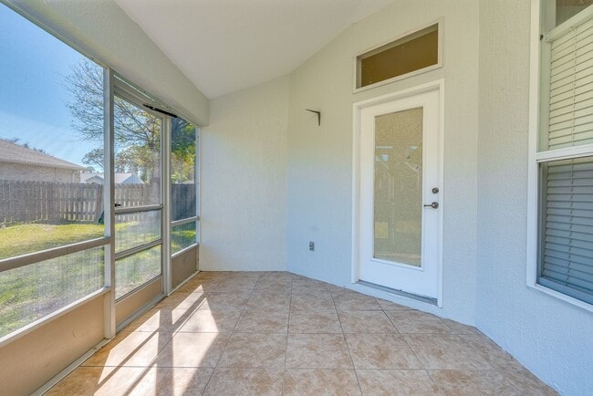 Building Photo - Beautiful Home in Ormond Beach