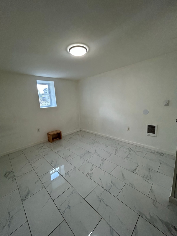Building Photo - 94 Eaton Pl
