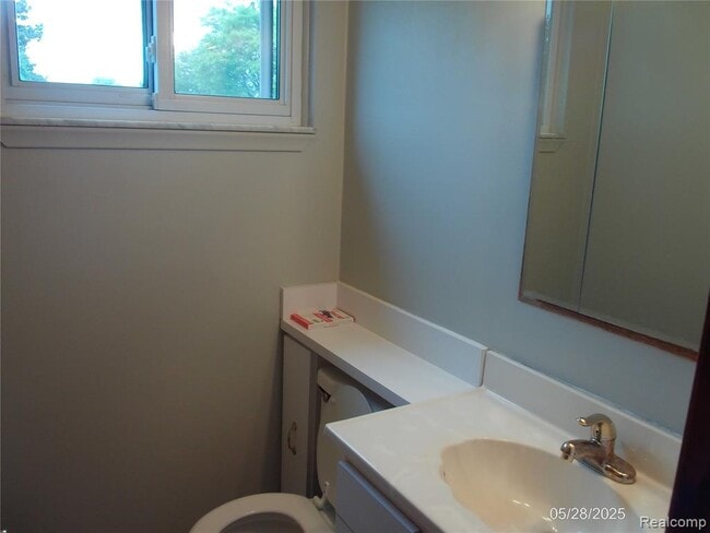 Building Photo - 36890 Weber Dr