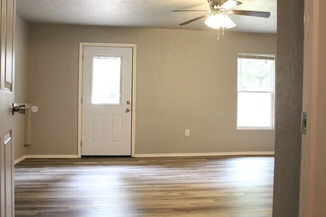 Building Photo - Steller 3 bed 3 bath home for rent!!!