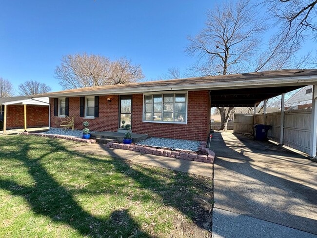 Building Photo - Freshly Renovated 4-Bedroom Home in the Hazelwood School District