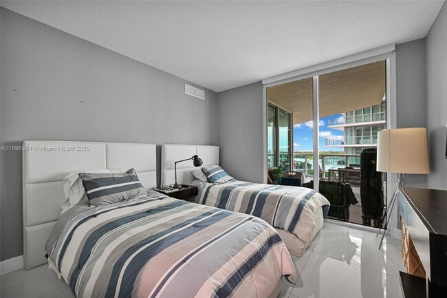 Building Photo - 250 Sunny Isles Blvd