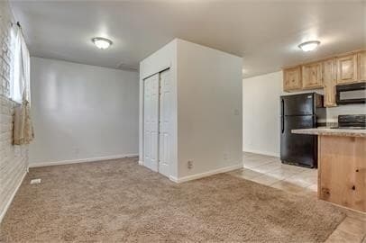 Building Photo - 761 W 600 S