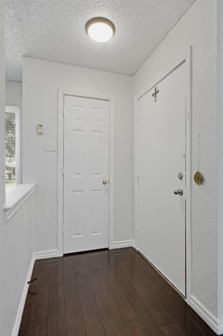Building Photo - 5005 Frontier Ln