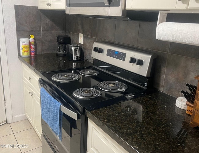 Building Photo - 1995 Trainer Wy