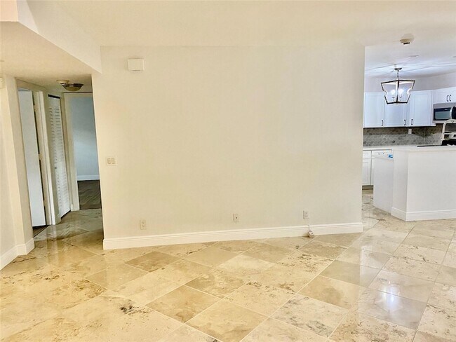 Building Photo - 5357 Buckhead Cir