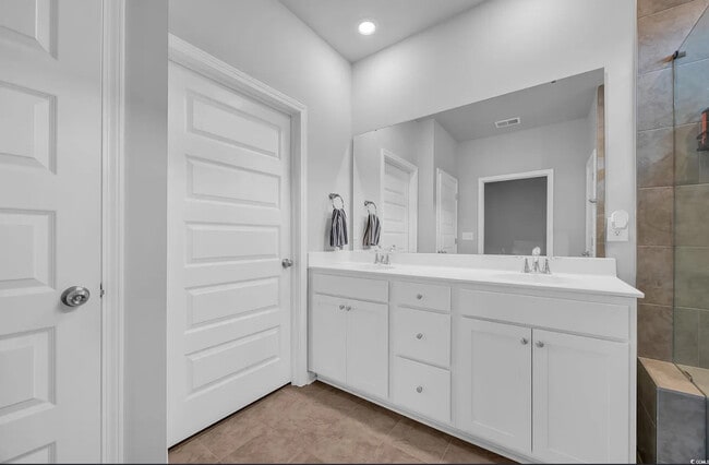 Building Photo - 4105 Da Vinci Dr